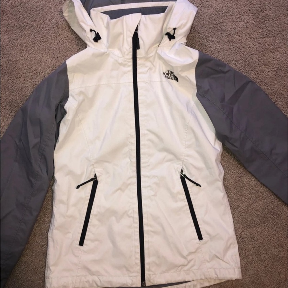 The North Face Rain Windbreaker Resolve Jacket